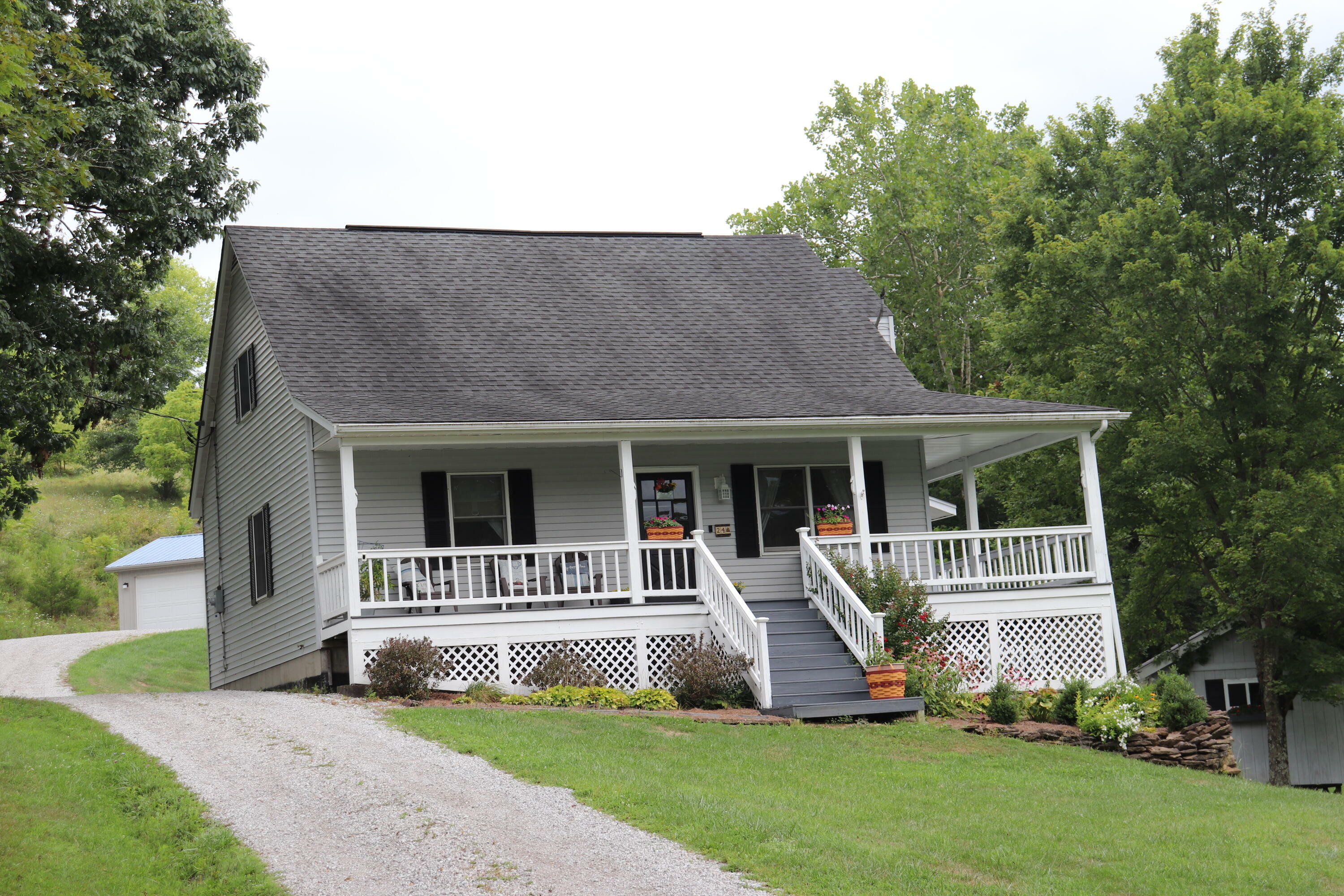 Property Photo:  24 Bayless Road  KY 41007 