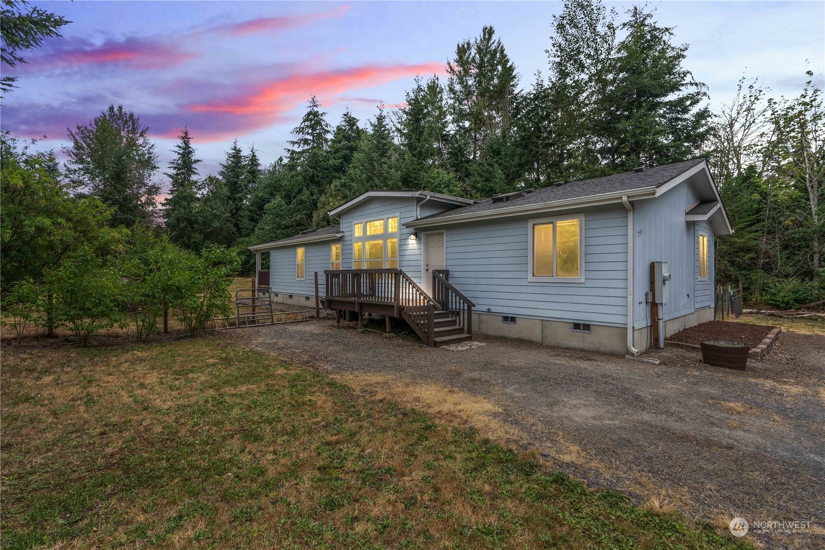 Property Photo:  711 Tipsoo Loop Street S  WA 98576 