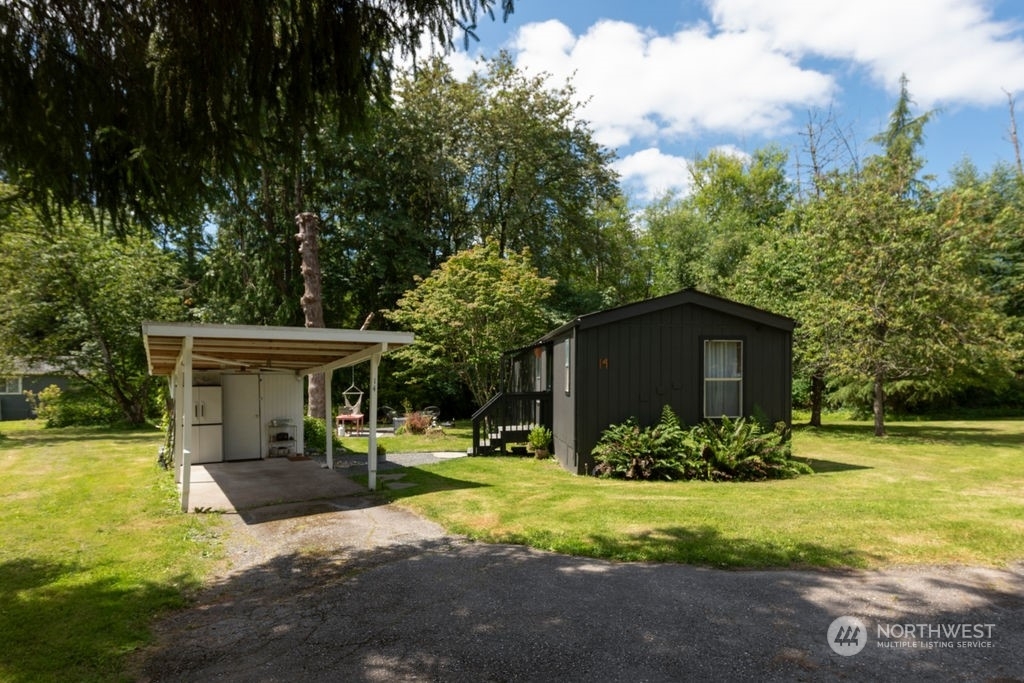 Property Photo:  1530 148 Street NE  WA 98223 