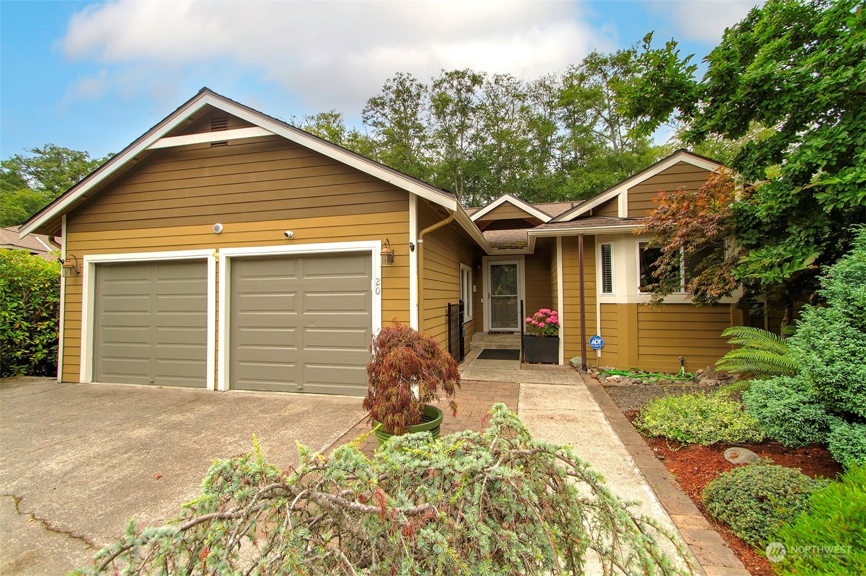 Property Photo:  20 Fairwind Court  WA 98365 