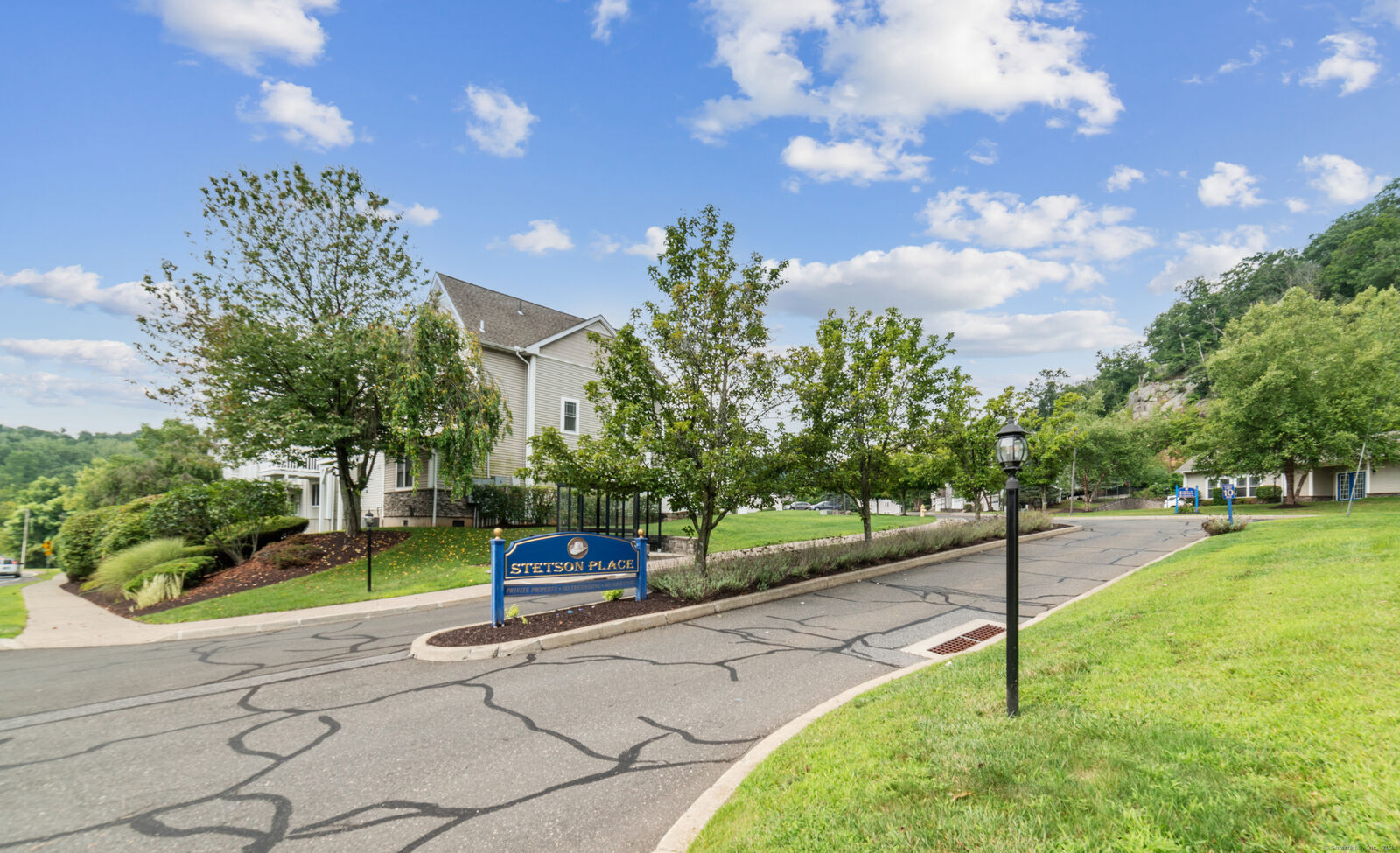 Property Photo: 44 Stetson Place 44 CT 06811