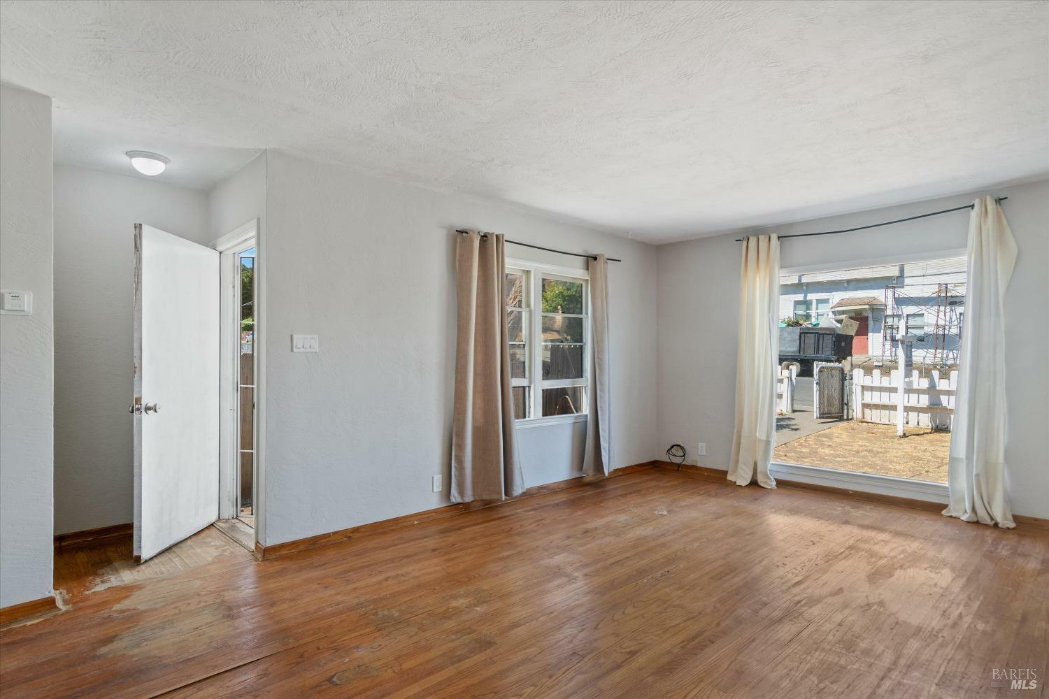 Property Photo:  1106 Santa Clara Street  CA 94590 