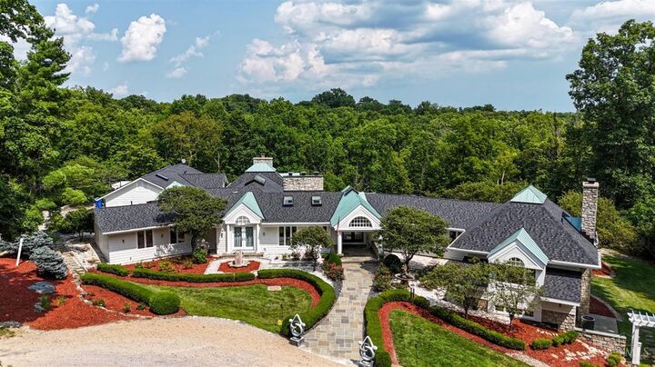 Property Photo: 6220 Hawk Ridge Lane OH 45243