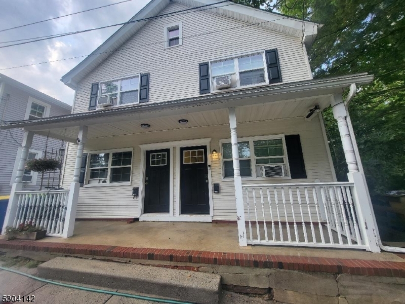 Property Photo:  194 Washington St B  NJ 08553 