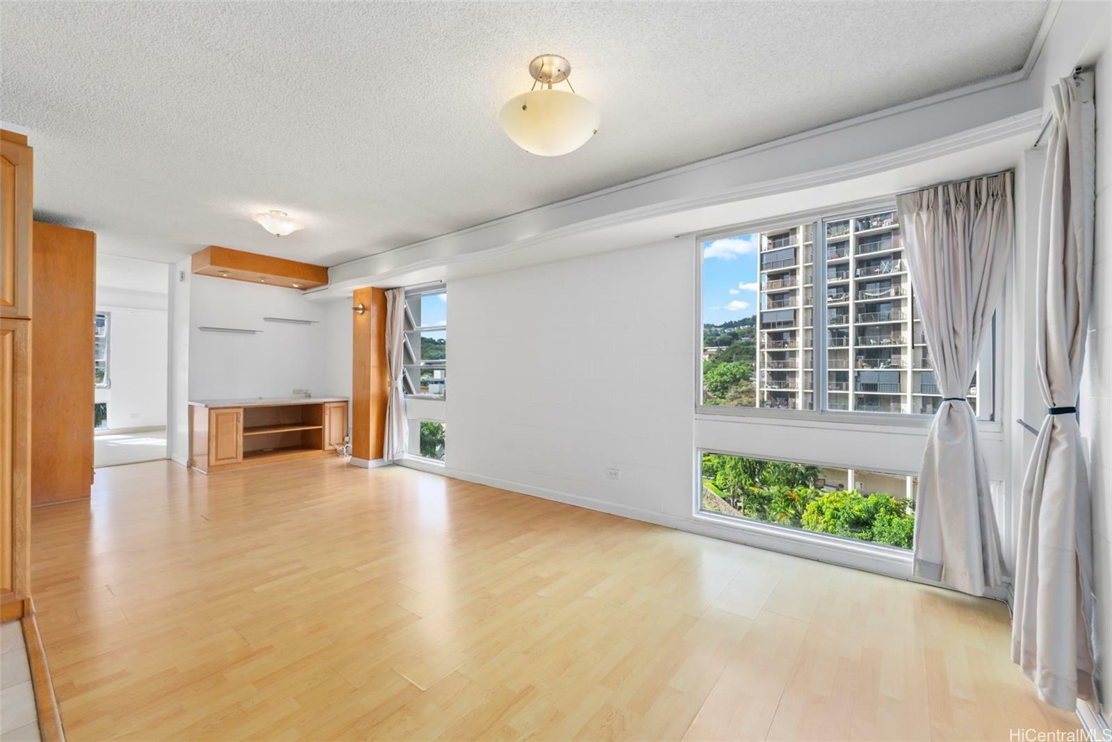 Property Photo:  1616 Liholiho Street 701  HI 96822 