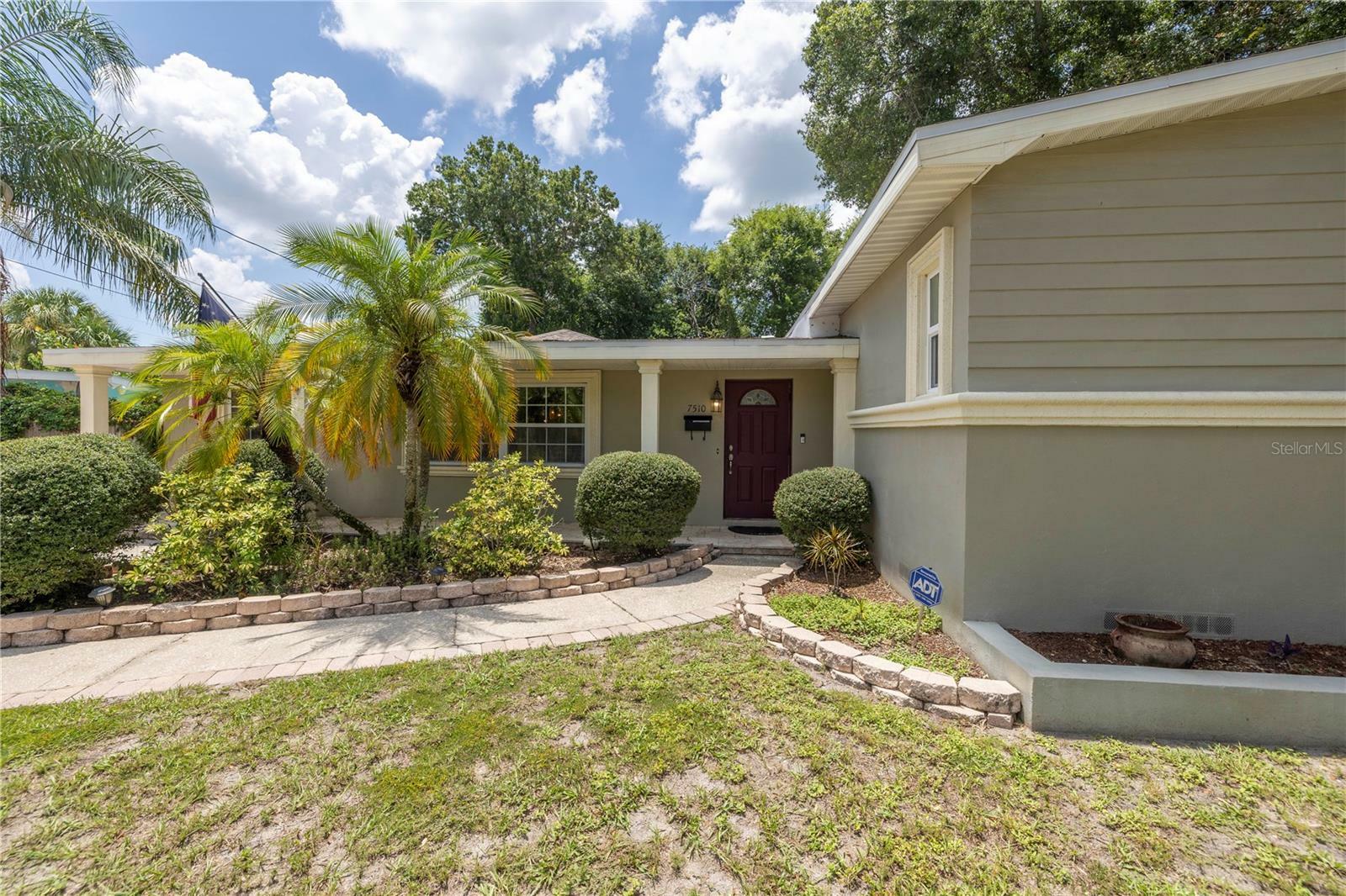 Property Photo:  7510 Par Avenue N  FL 33710 