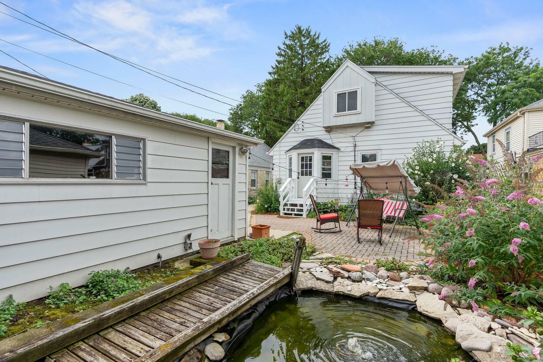 Property Photo:  2408 N 86th St  WI 53226 