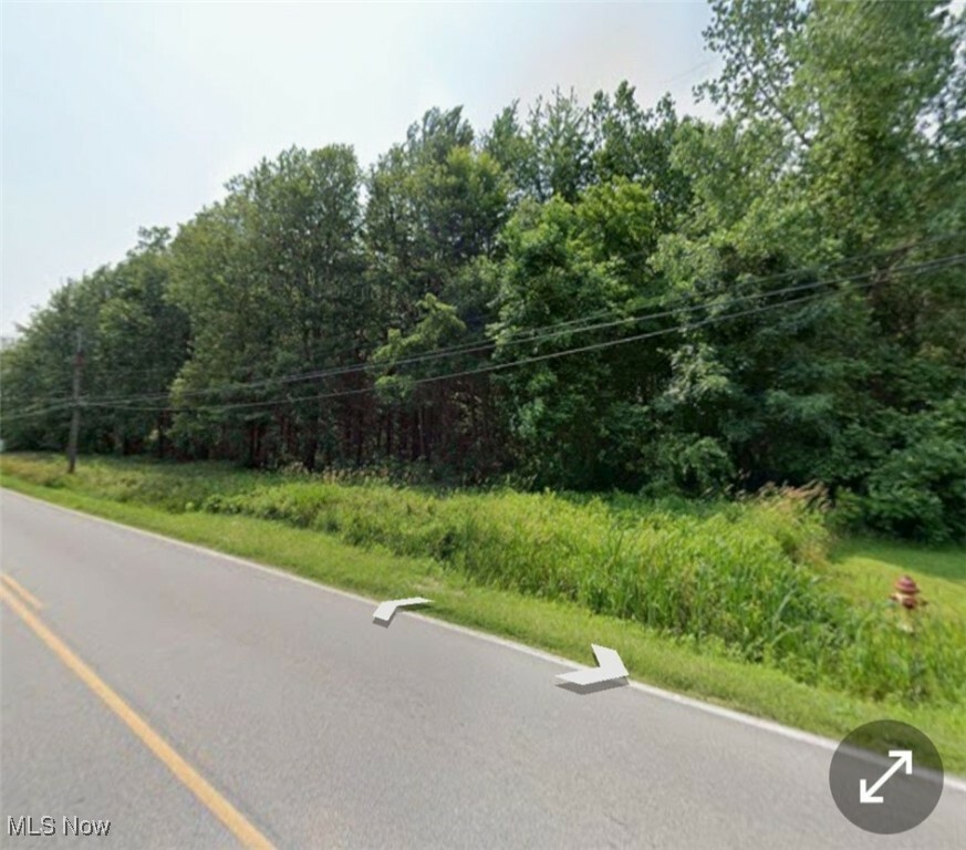 Property Photo:  4940 Carpenter Road  OH 44004 