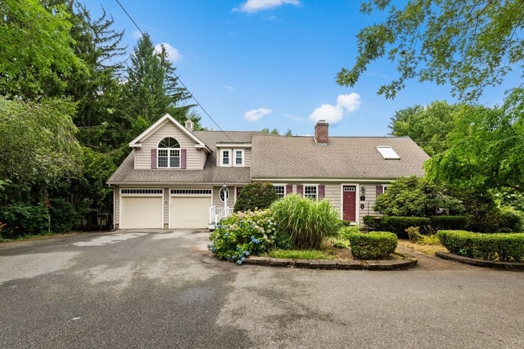 Property Photo: 176 Burlington St 176 MA 02420