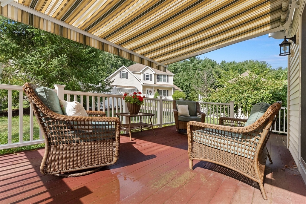 Property Photo:  4 Stone Castle Dr 2  MA 01844 