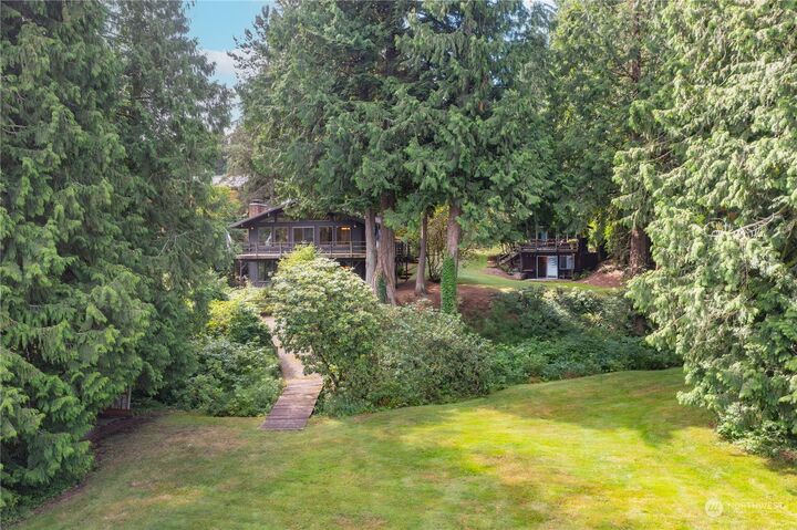 Property Photo:  3552 S Bay Drive  WA 98284 