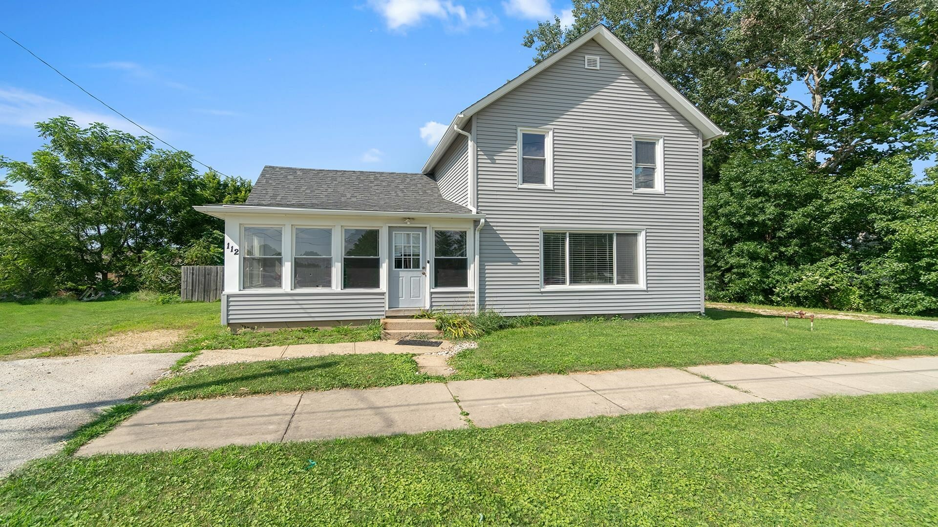 Property Photo:  112 E Grove Street  IL 61065 