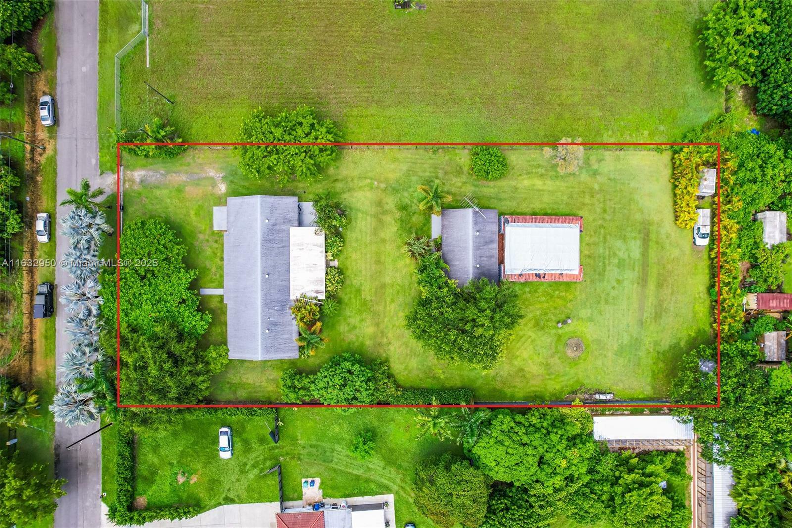 Property Photo:  15805 SW 242nd St  FL 33031 