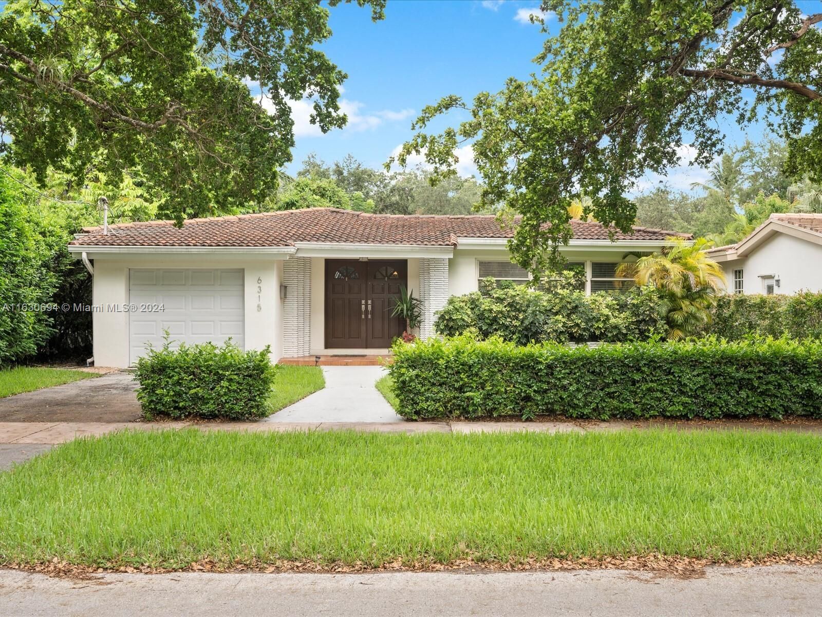 Property Photo: 6315 Cellini St FL 33146