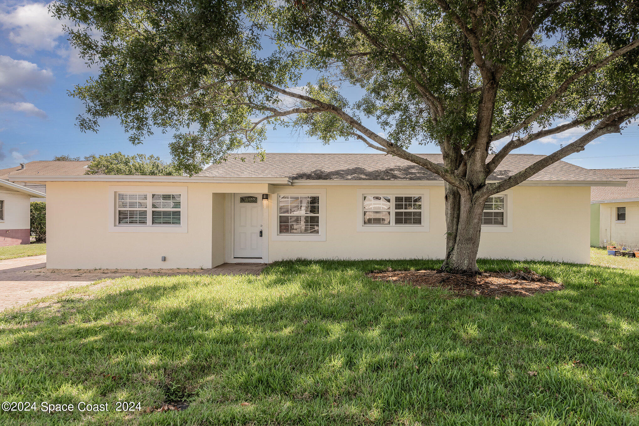 Property Photo:  410 4th Street  FL 32953 