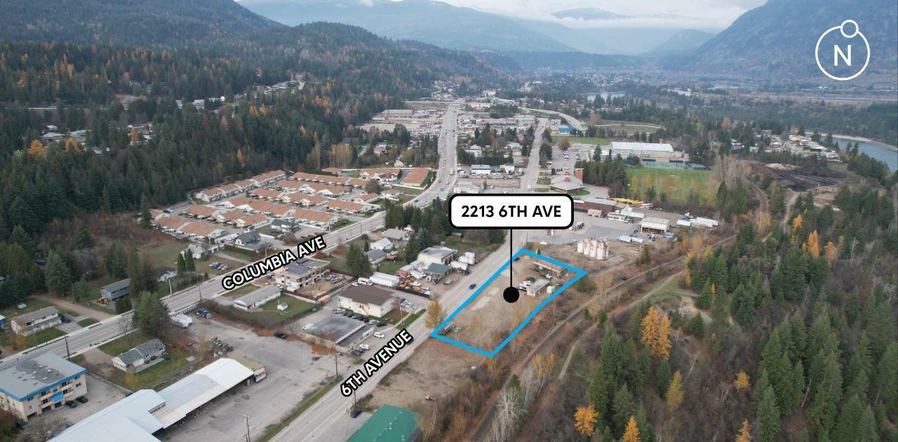 Photo de la propriété:  2213 6th Avenue  BC V1N 2W1 