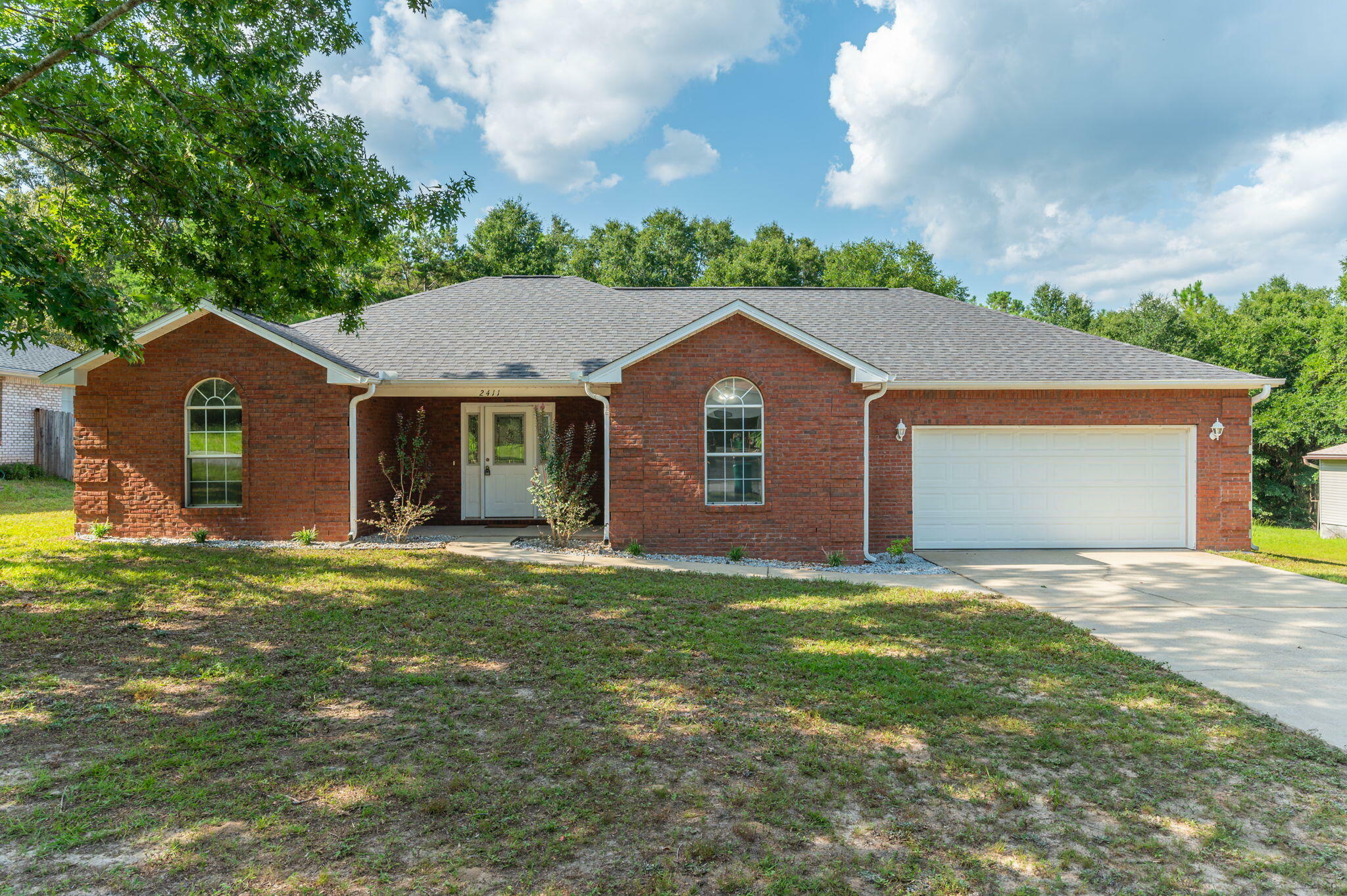 Property Photo:  2411 Mill Run Drive  FL 32536 