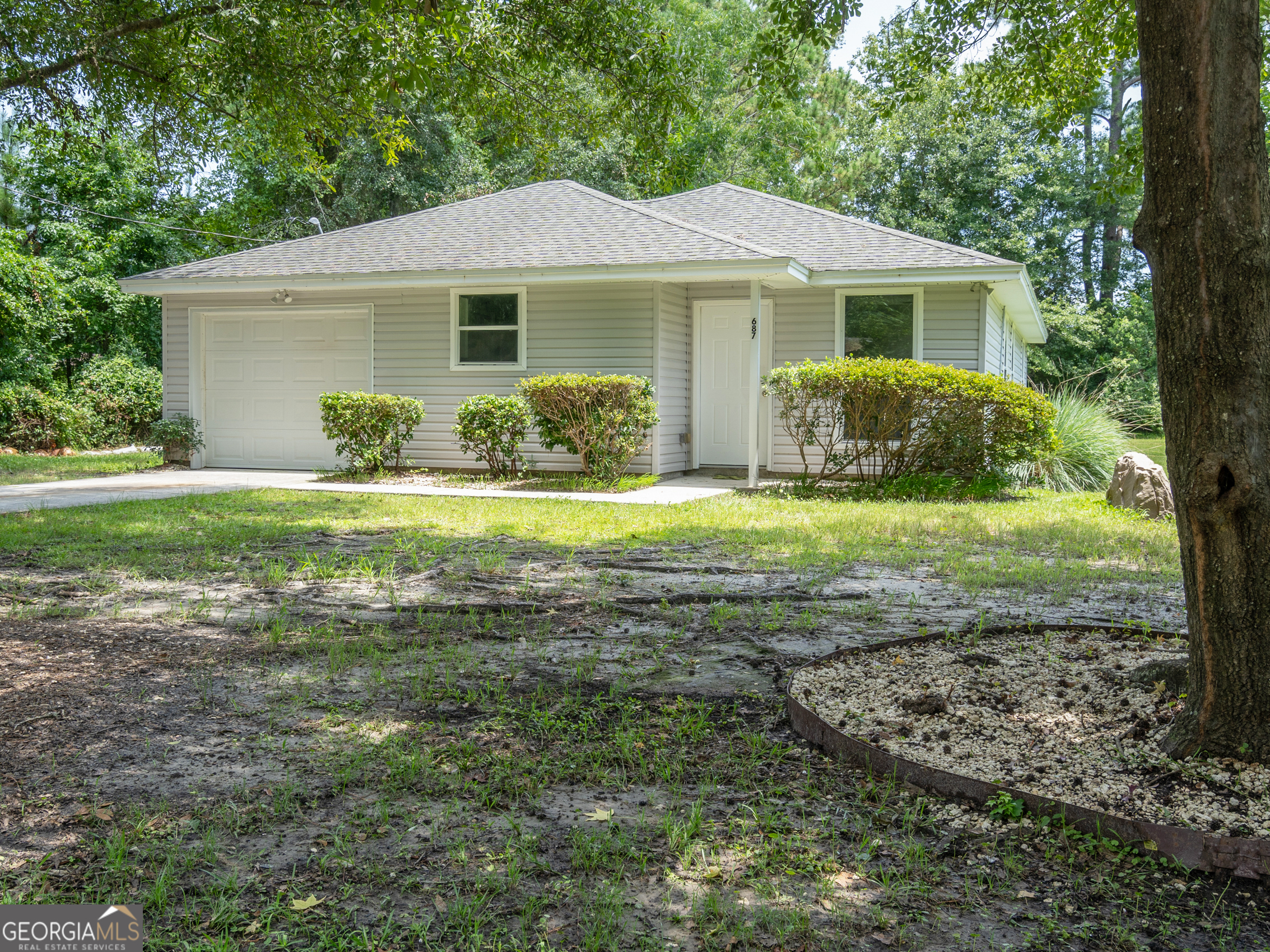 687 N Georgia Street  Kingsland GA 31548 photo