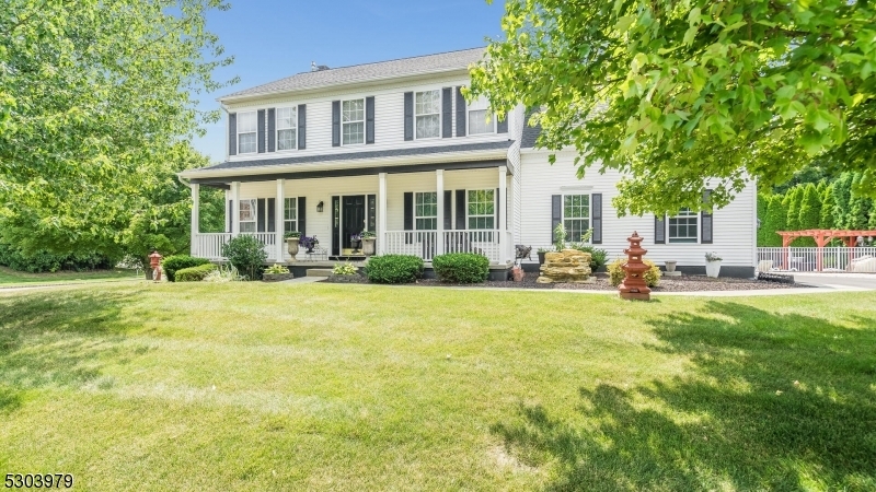 Property Photo:  910 Tyler Circle  NJ 08886 