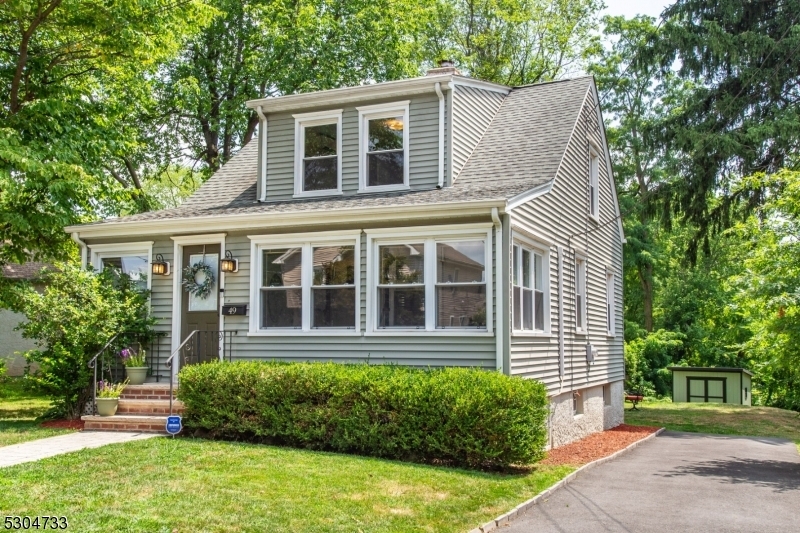 Property Photo:  49 Cleveland Ave  NJ 07960 