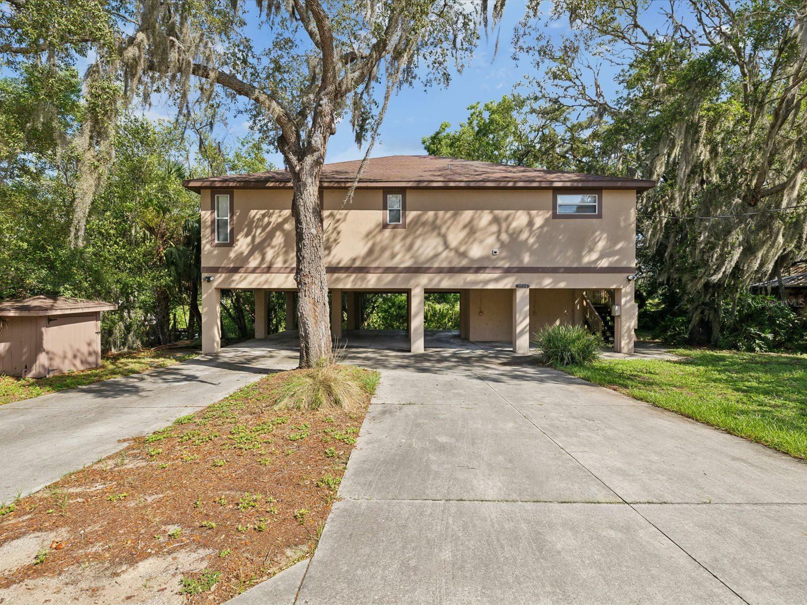 Property Photo:  12724 Circle Lake Drive  FL 34669 