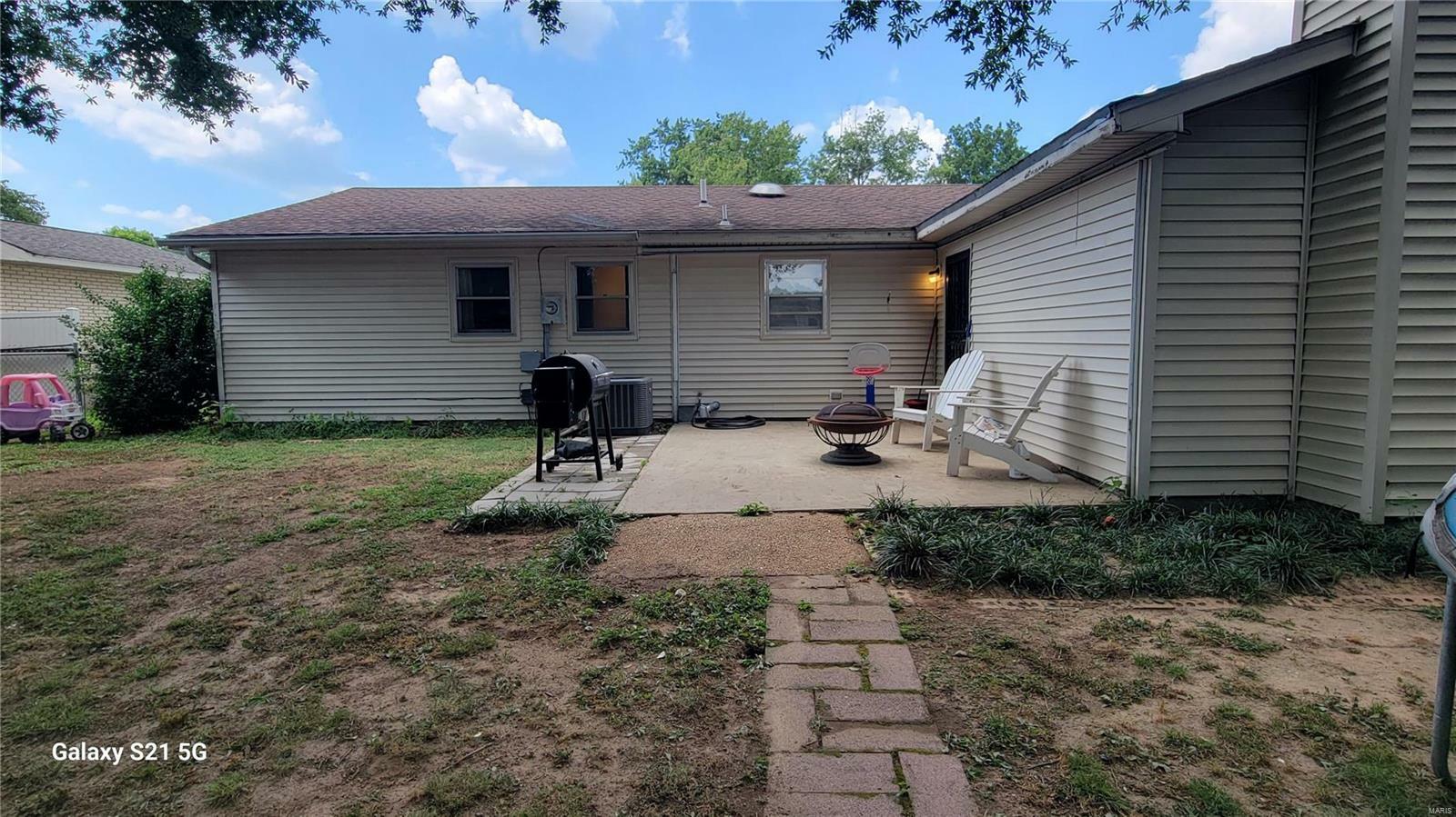 Property Photo:  909 Stanford Drive  MO 63801 