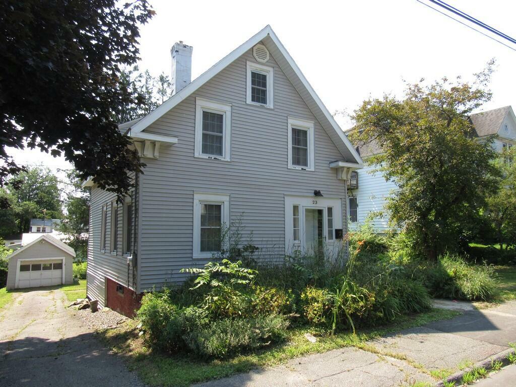 Property Photo:  23 Pond Street  ME 04473 