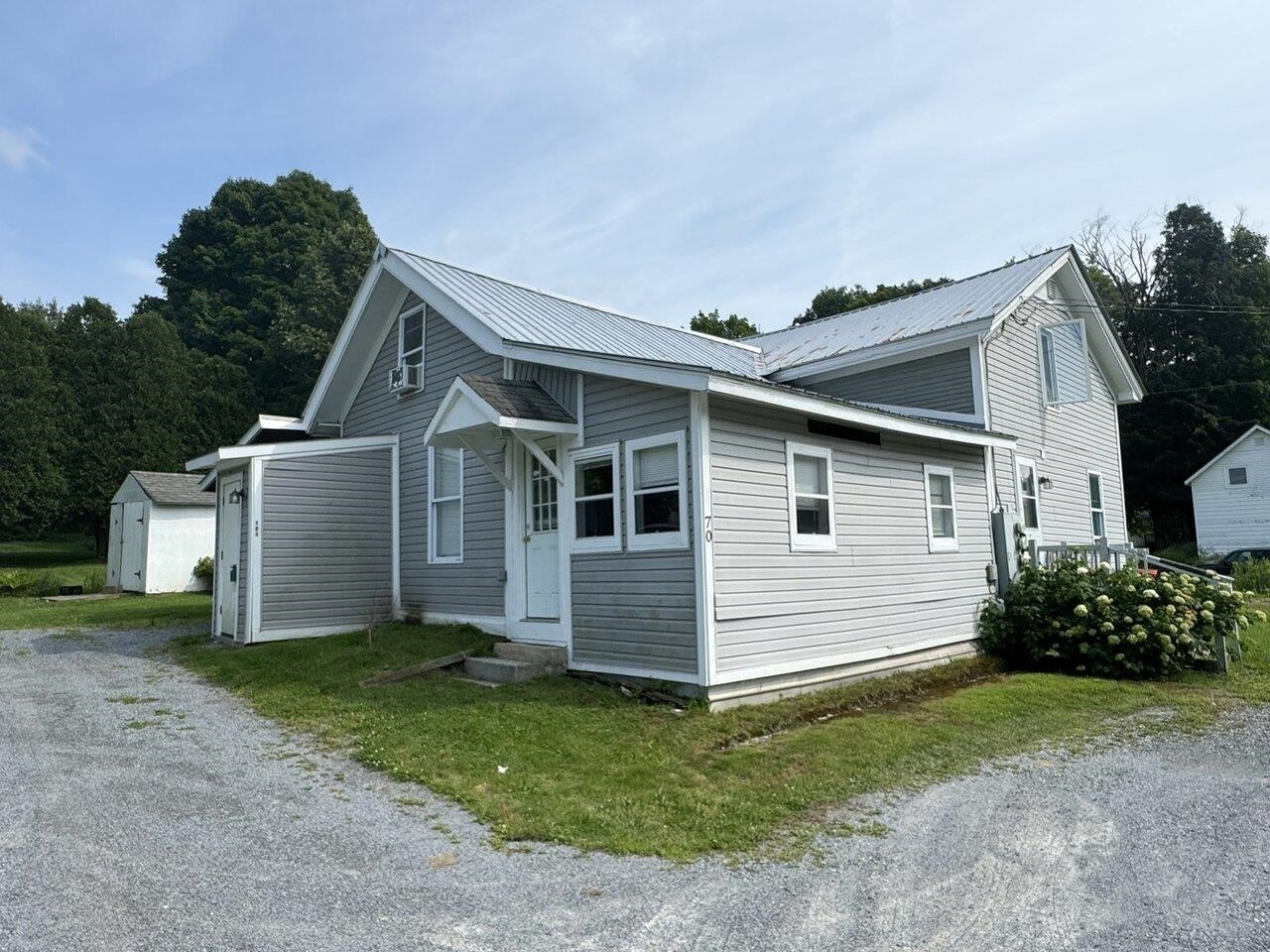 Property Photo:  70 Railroad Street  VT 05468 