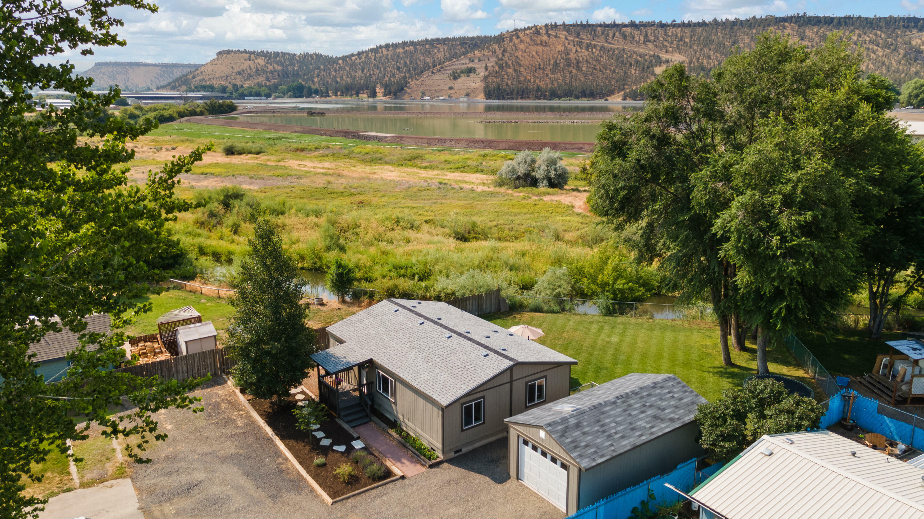 2370 NW McDougal Court  Prineville OR 97754 photo