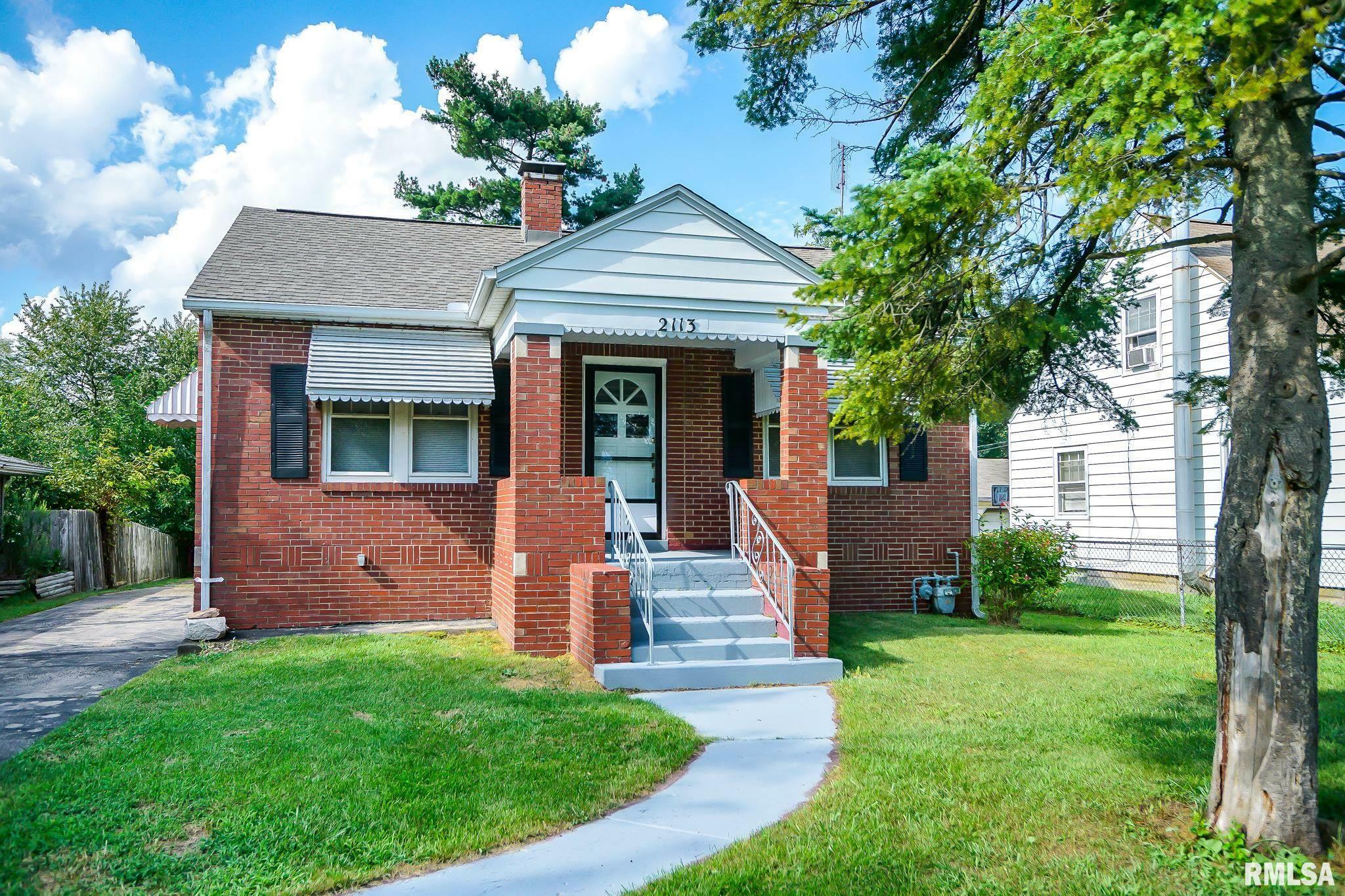 Property Photo:  2113 Hudson Street  IL 61604 