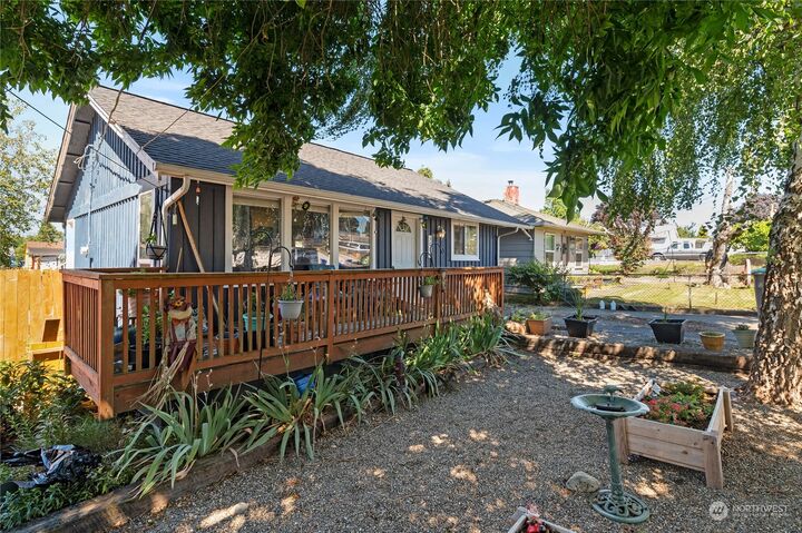 Property Photo: 3003 Eagle Avenue WA 98310