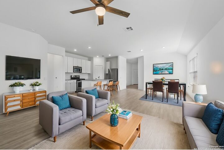 Property Photo:  4554 Martin Way  TX 78222 