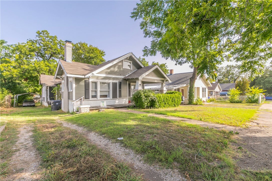 Property Photo:  2514 Ethel Avenue  TX 76707 