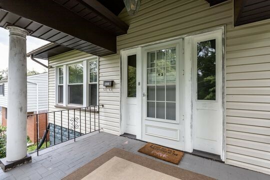 Property Photo:  431 Kentucky Ave  PA 15146 