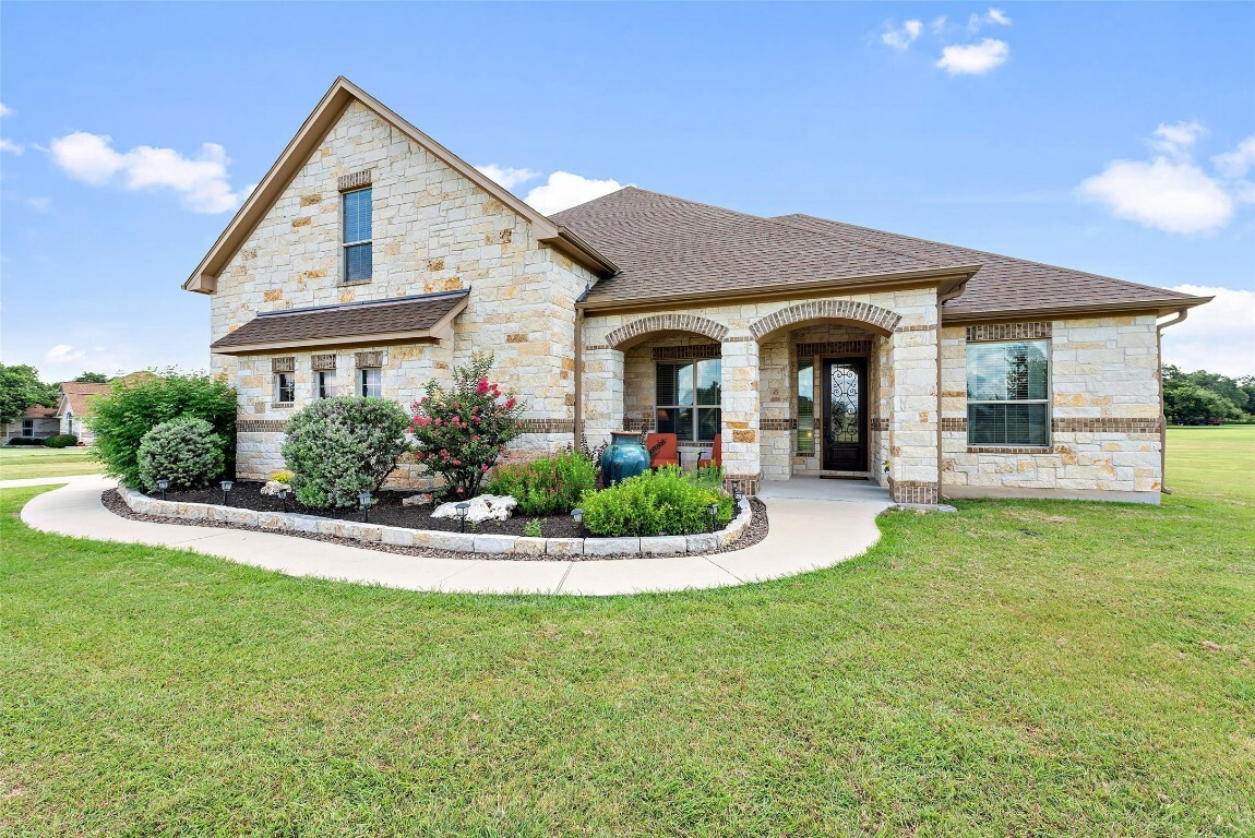 Property Photo:  115 Park Place Drive  TX 78628 