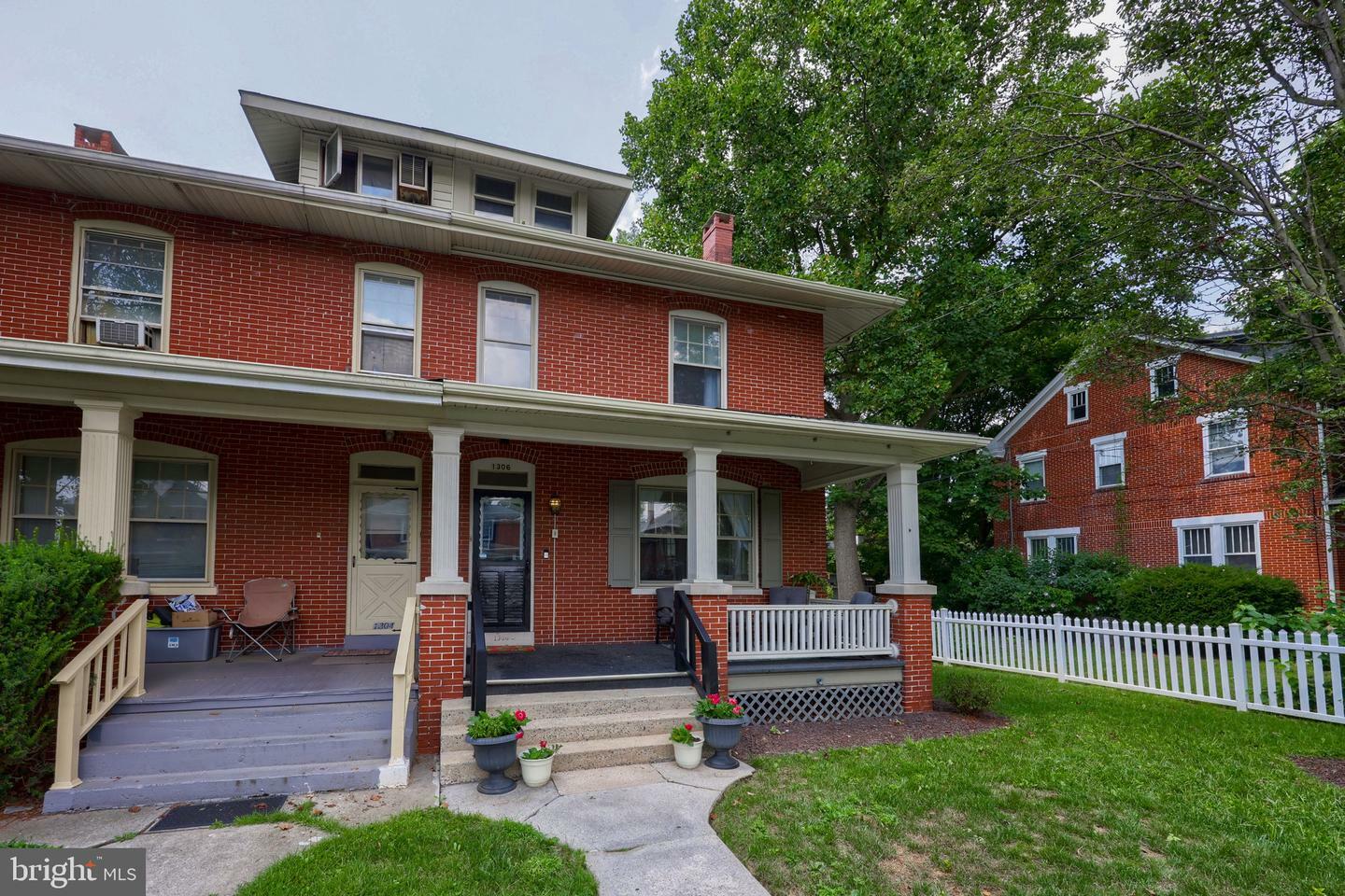 Property Photo:  1306 Rose Avenue  PA 17601 