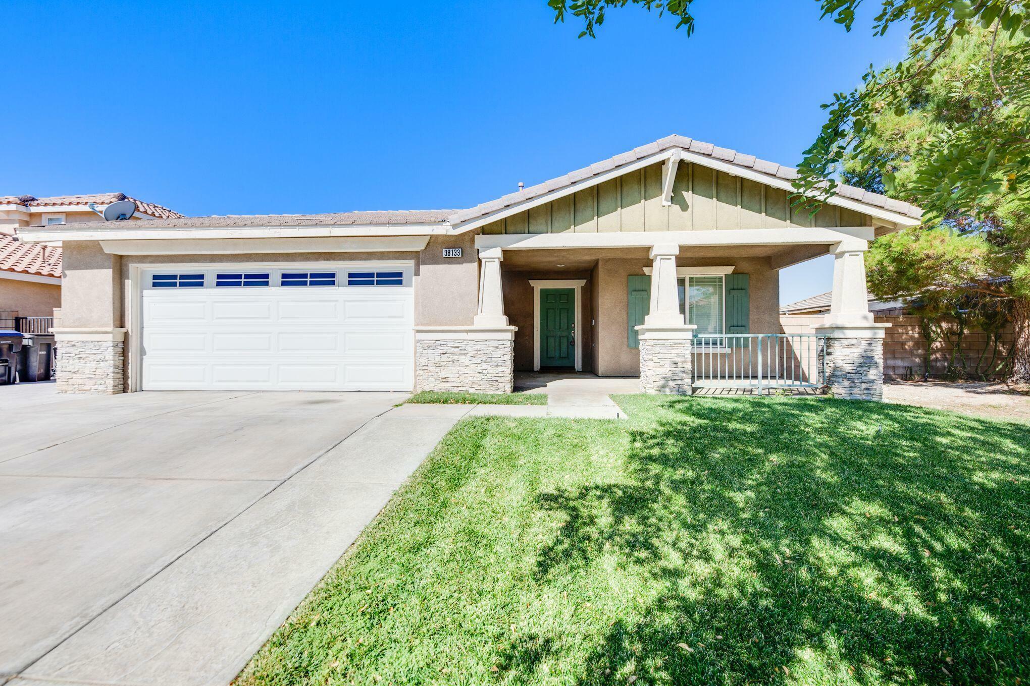 Property Photo:  38133 Cima Mesa Drive  CA 93552 