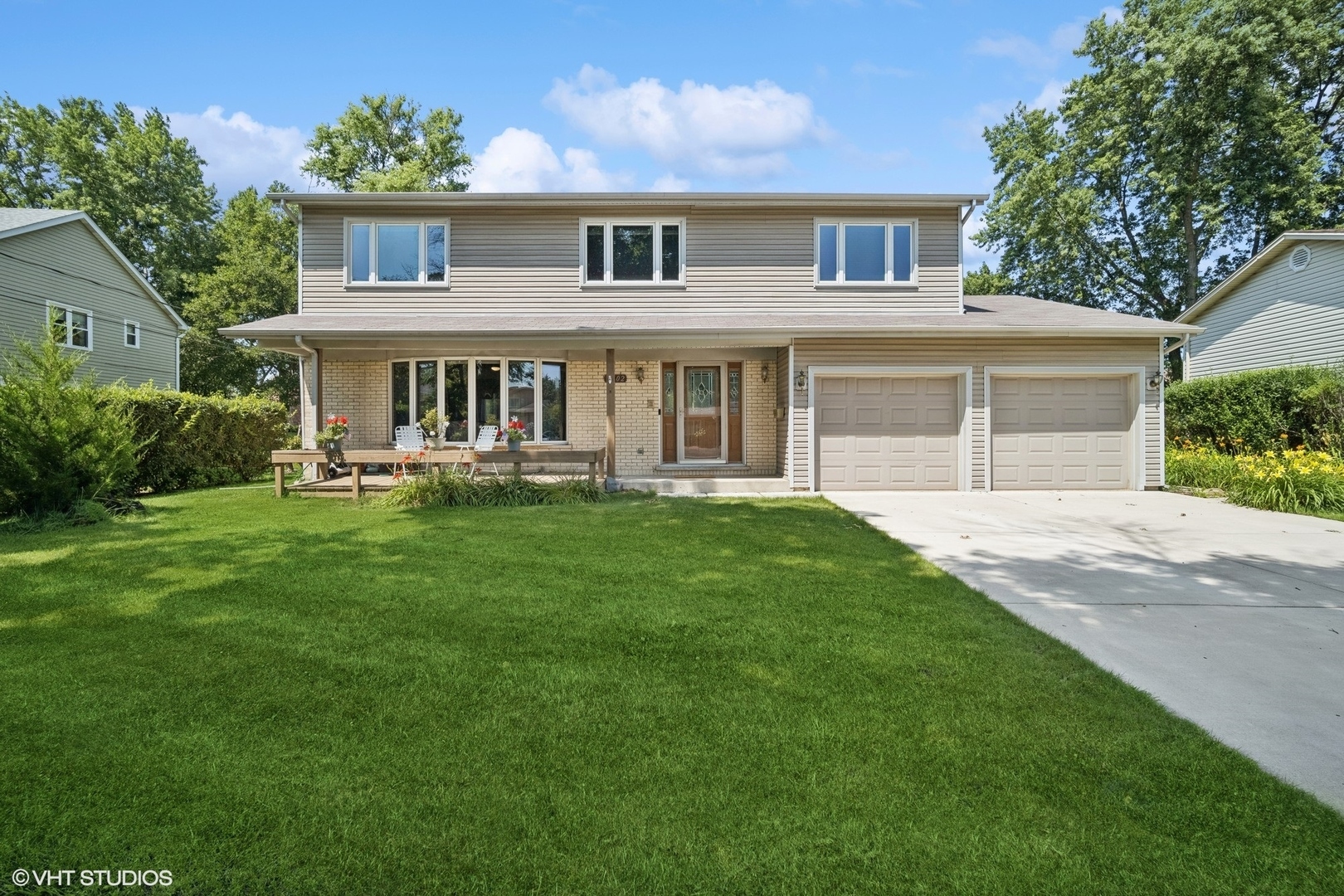 Property Photo:  2902 N Dunton Avenue  IL 60004 