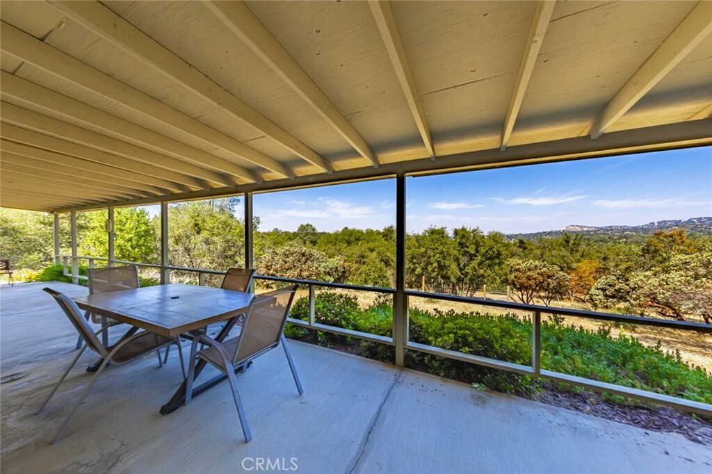 Property Photo:  31678 Buck Run Lane  CA 93614 