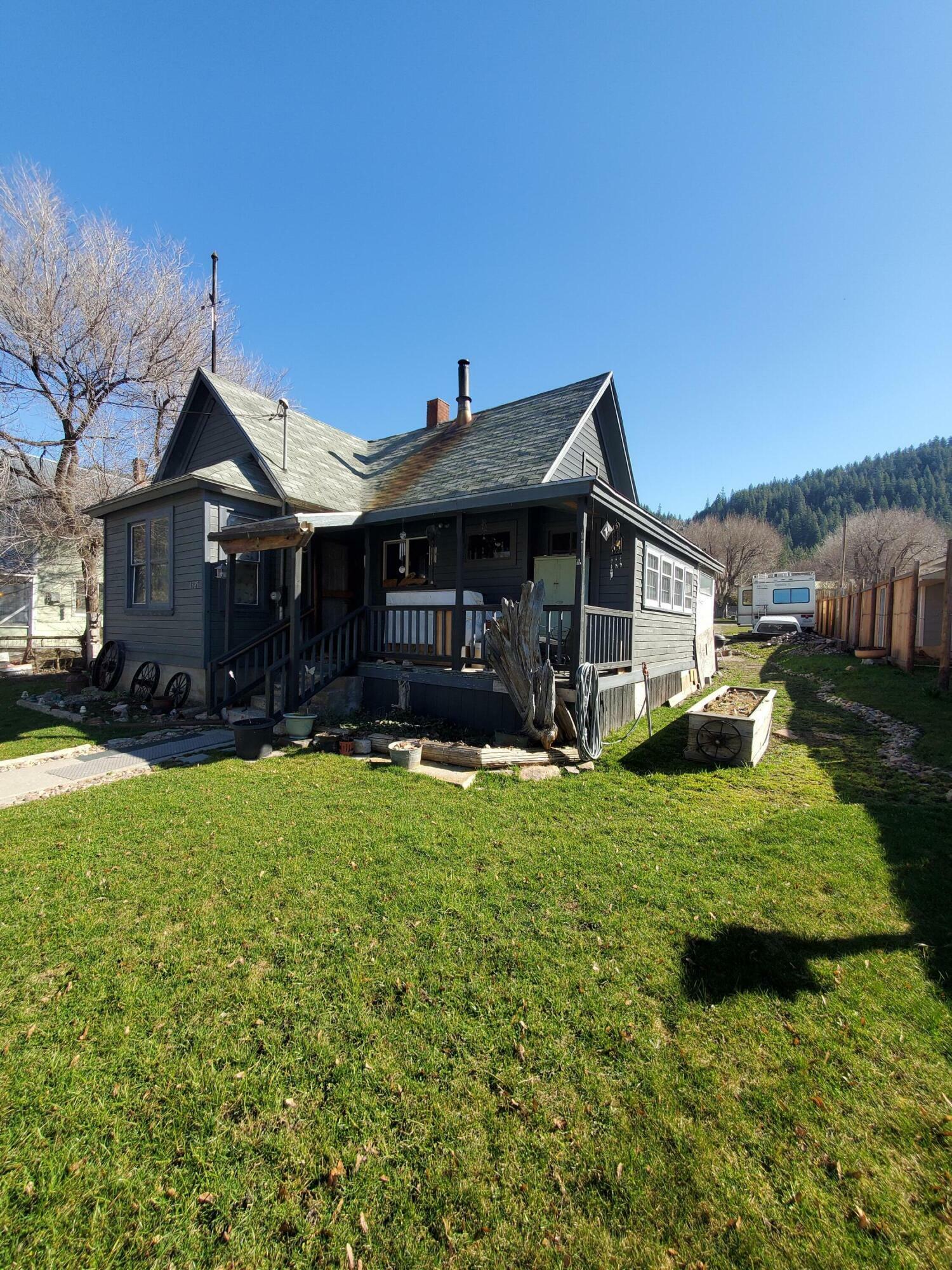 Property Photo:  1385 Addy-Main St  WA 99101 