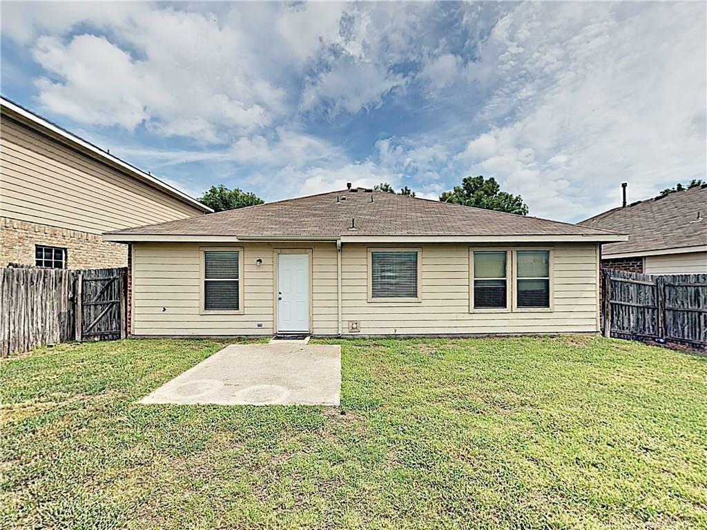 Property Photo:  9825 Willowick Avenue  TX 76108 