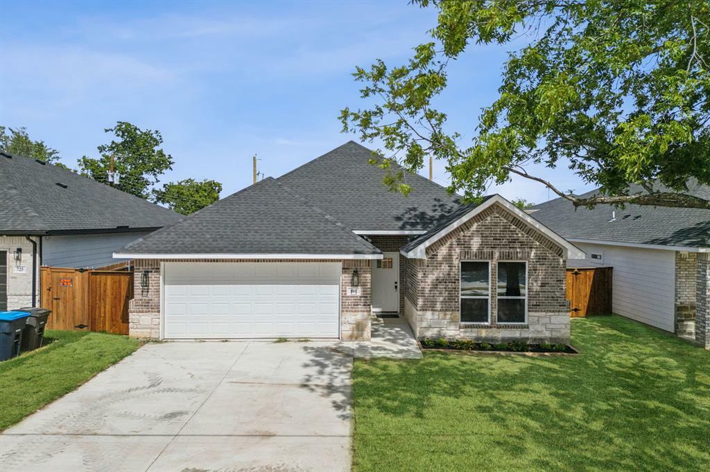 Property Photo:  801 Exeter Street  TX 76104 