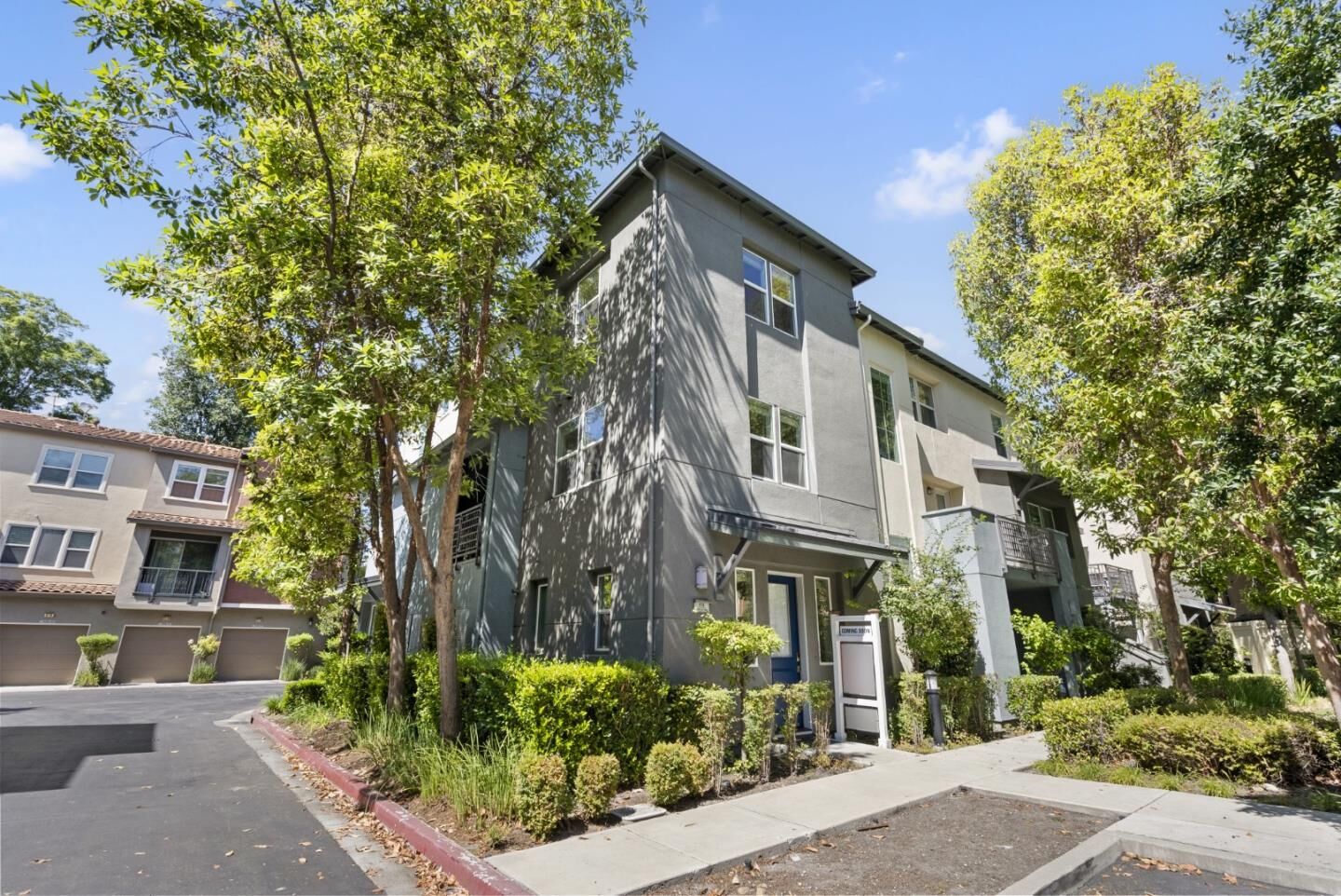 Property Photo:  974 Crestline Terrace  CA 94085 