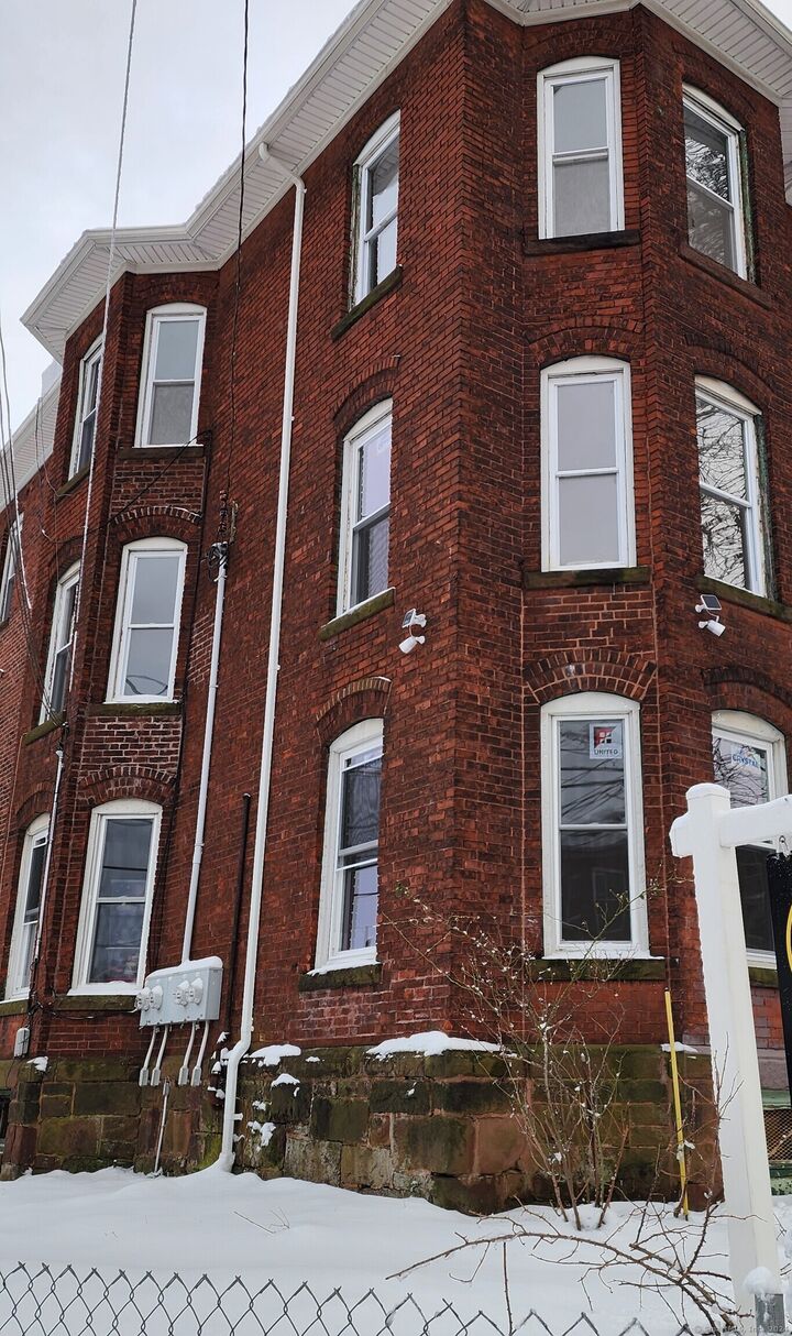 150--152 Babcock Street  Hartford CT 06106 photo