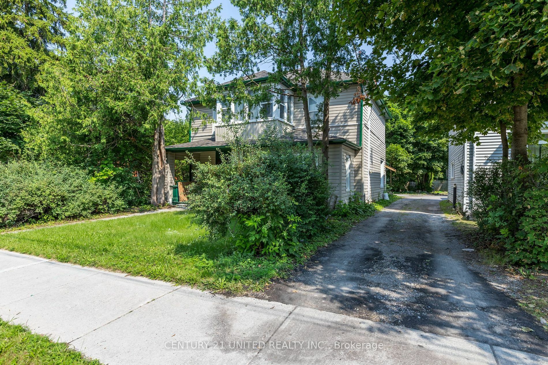 Photo de la propriété:  222 McDonnel St  ON K9H 2V9 