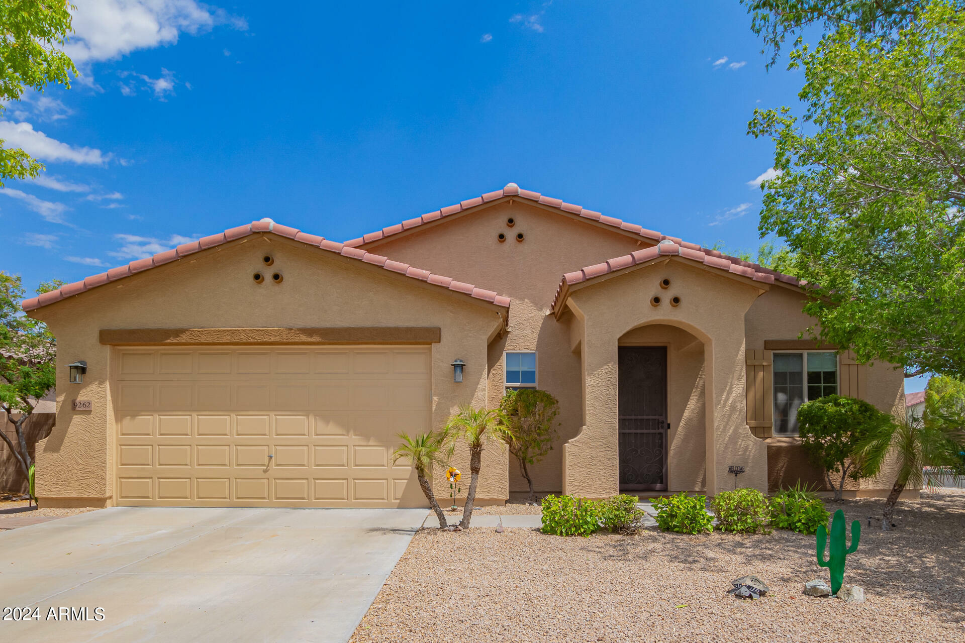 Property Photo:  9262 W Hedge Hog Place  AZ 85383 