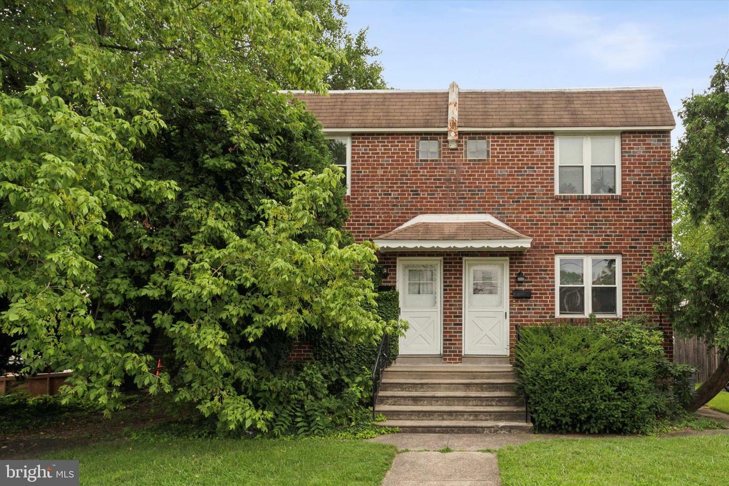 Property Photo:  7923 Barnes Street  PA 19111 