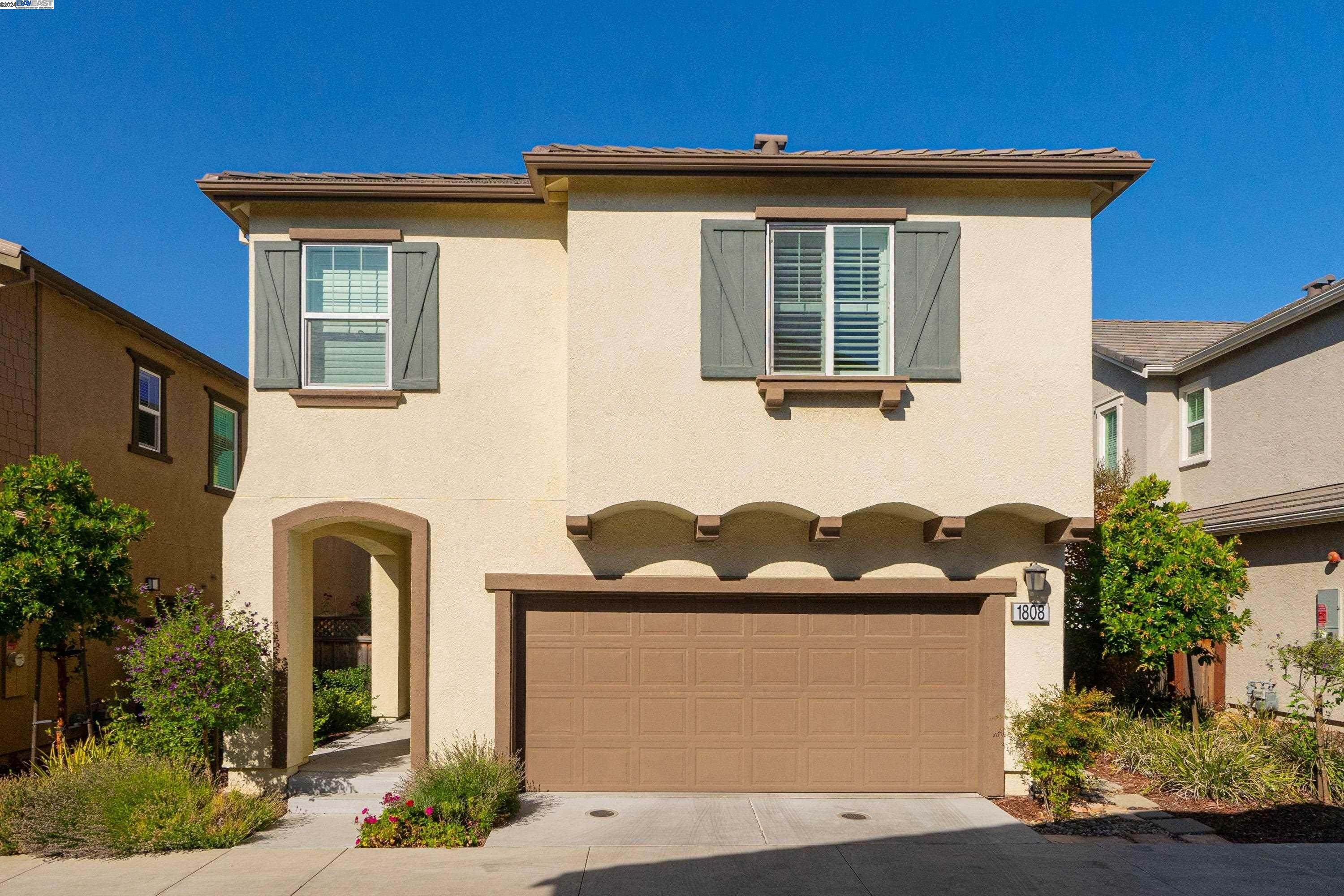 Property Photo:  1808 Paloma Ct  CA 94583 