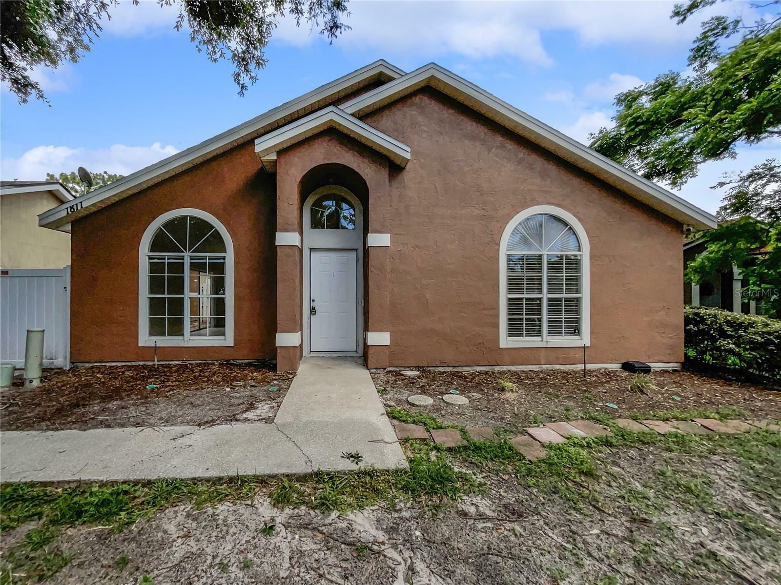 Property Photo:  1811 Winter Green Boulevard  FL 32792 