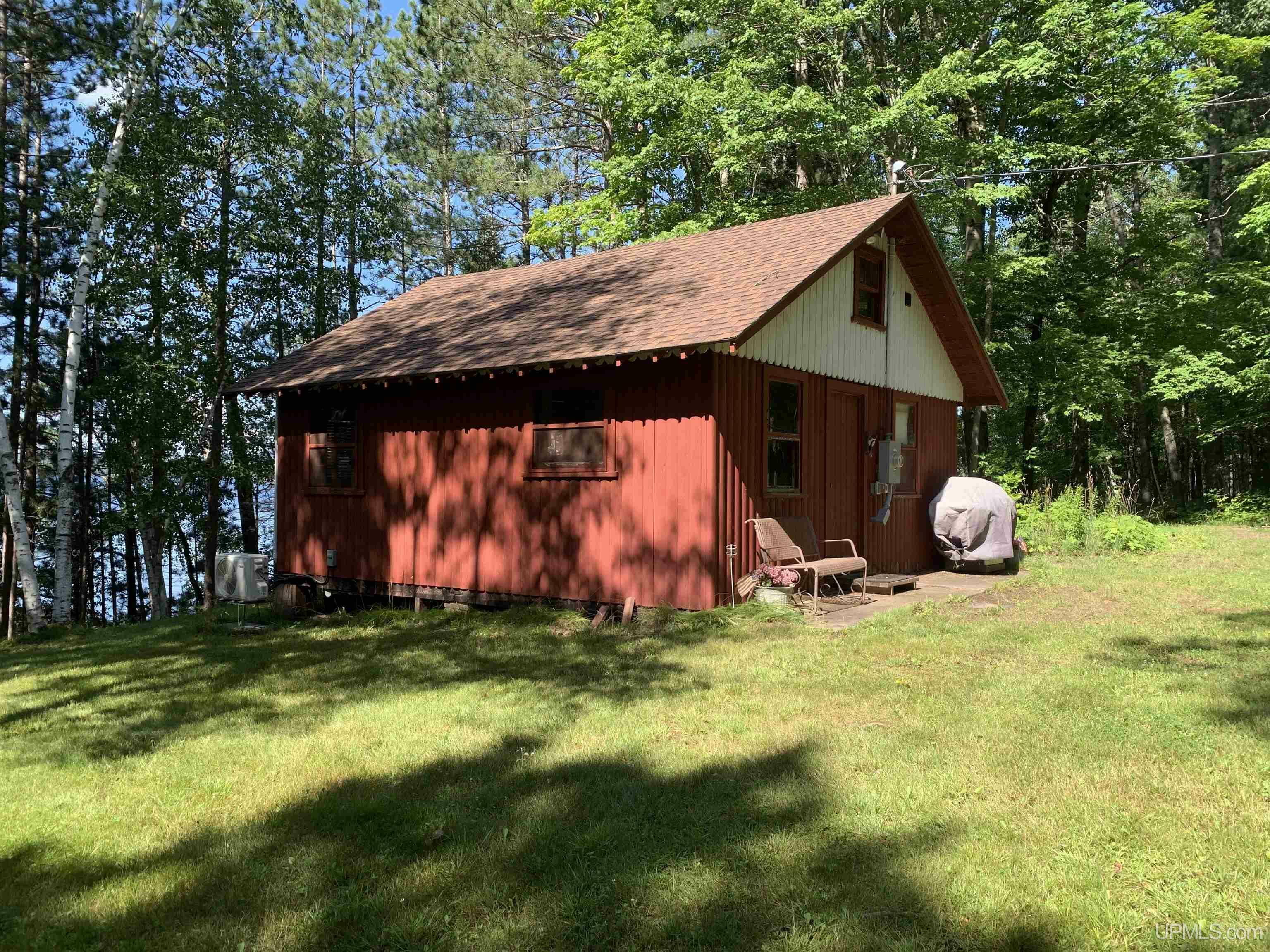 Property Photo:  11095 East Shore Road  MI 49947 